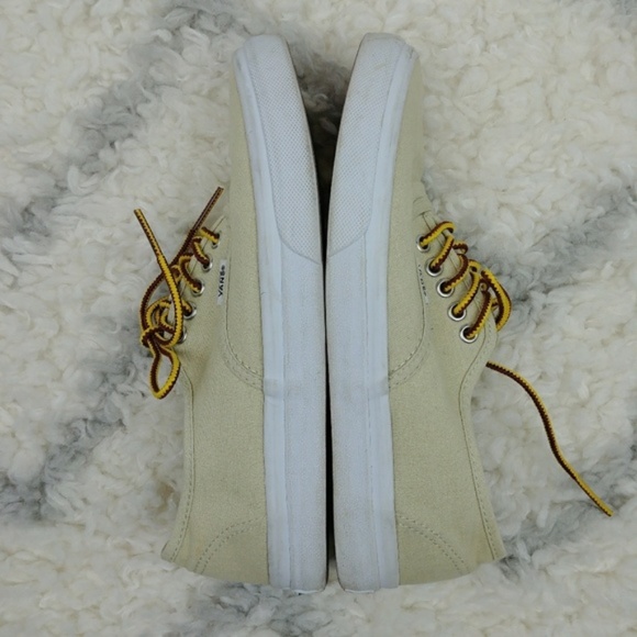 Vans Authentic Canvas Lace Up in Cream & White Sz7 - Picture 7 of 8